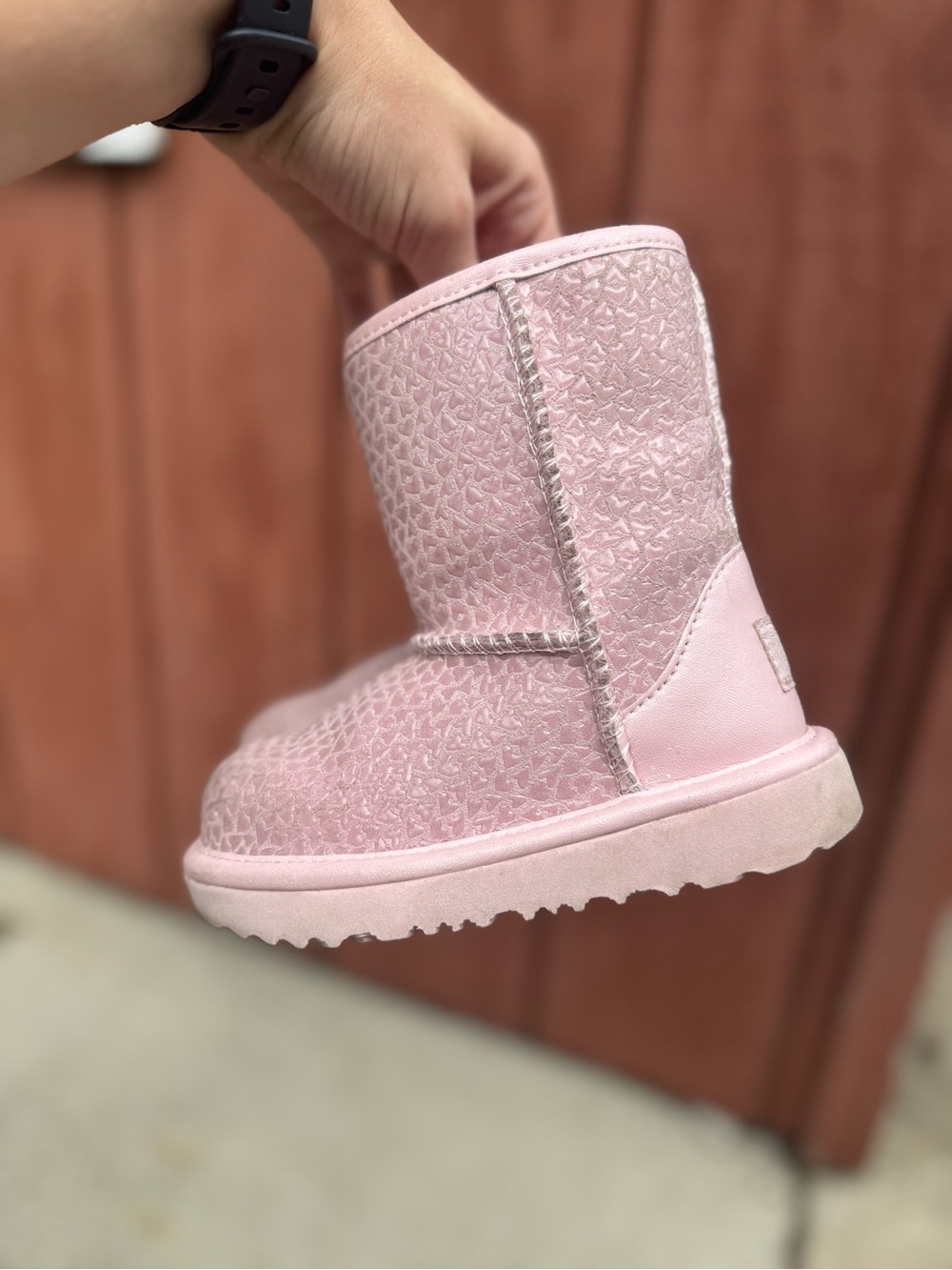 UGG Kids Classic II Gel Hearts Boot Metallic Pink Shearling Winter Sz 8T 1143730